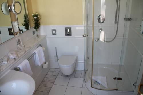 Imagen de la habitación del Hotel Victoria, Minden. Foto 14