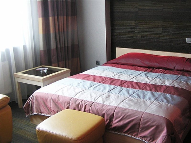 Imagen general del Hotel Victoria, Minsk. Foto 3