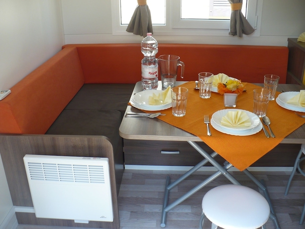 Imagen de la habitación del Hotel Victoria Mobilehome Tortoreto Lido. Foto 10