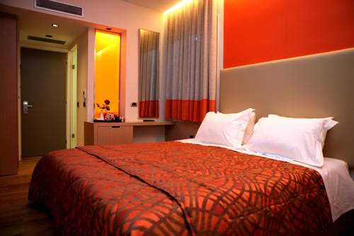 Imagen de la habitación del Hotel Victoria, Nauplia. Foto 1
