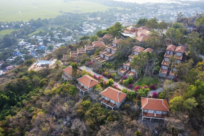 Imagen general del Hotel Victoria Nui Sam Lodge. Foto 6