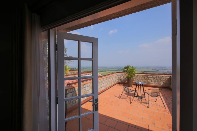 Imagen de la habitación del Hotel Victoria Nui Sam Lodge. Foto 16