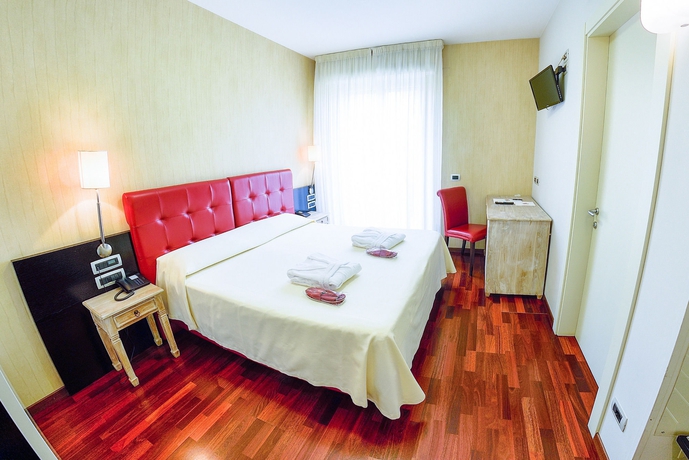 Imagen de la habitación del Hotel Victoria, PESCARA. Foto 3