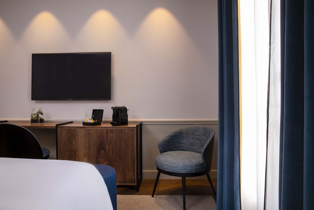 Imagen de la habitación del Hotel Victoria Palace. Foto 11