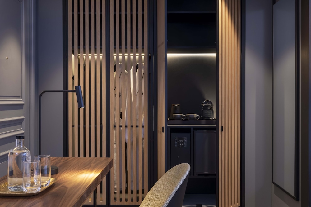 Imagen de la habitación del Hotel Victoria Palace. Foto 17