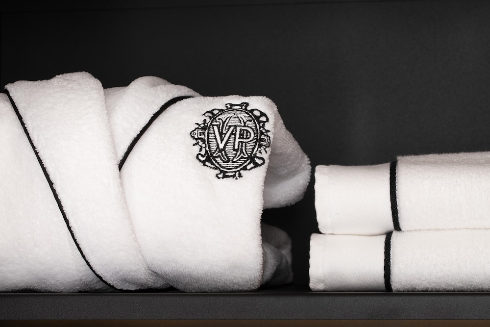 Imagen de la habitación del Hotel Victoria Palace. Foto 18