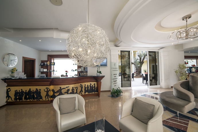 Imagen de los interiores del Hotel Victoria Palace and Zen Wellness. Foto 4