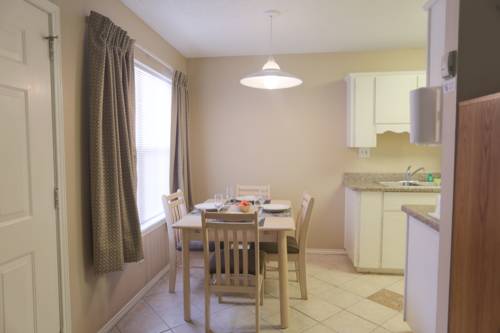 Imagen de la habitación del Hotel Victoria Palms Inn And Suites. Foto 3