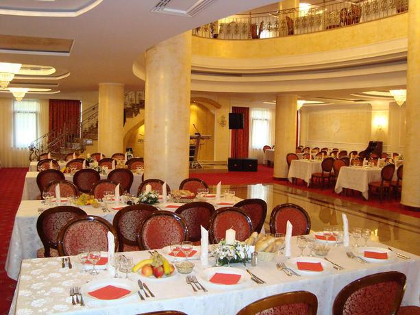 Imagen del bar/restaurante del Hotel Victoria, Pitesti. Foto 3