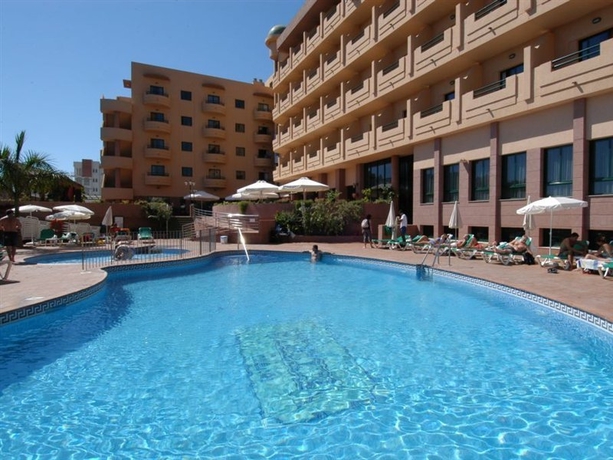 Imagen de la piscina del Hotel Victoria Playa. Foto 9