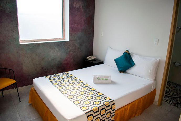 Imagen de la habitación del Hotel Victoria Plaza Millenium. Foto 18