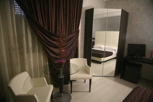 Imagen de la habitación del Hotel Victoria, Porto San Giorgio. Foto 4