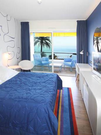 Imagen de la habitación del Hotel Victoria, ROQUEBRUNE-CAP-MARTIN. Foto 2