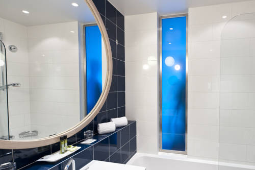 Imagen de la habitación del Hotel Victoria, ROQUEBRUNE-CAP-MARTIN. Foto 5