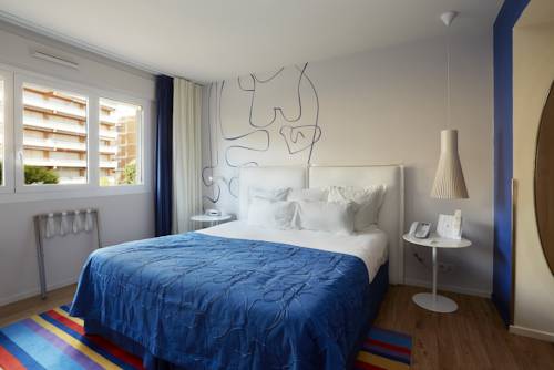 Imagen de la habitación del Hotel Victoria, ROQUEBRUNE-CAP-MARTIN. Foto 10