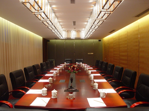 Imagen de los interiores del Hotel Victoria Regal. Foto 4