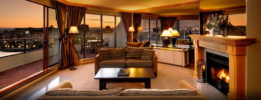 Imagen de los interiores del Hotel Victoria Regent Waterfront and Suites. Foto 12