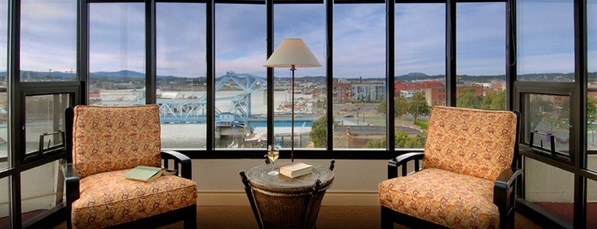 Imagen de los interiores del Hotel Victoria Regent Waterfront and Suites. Foto 13