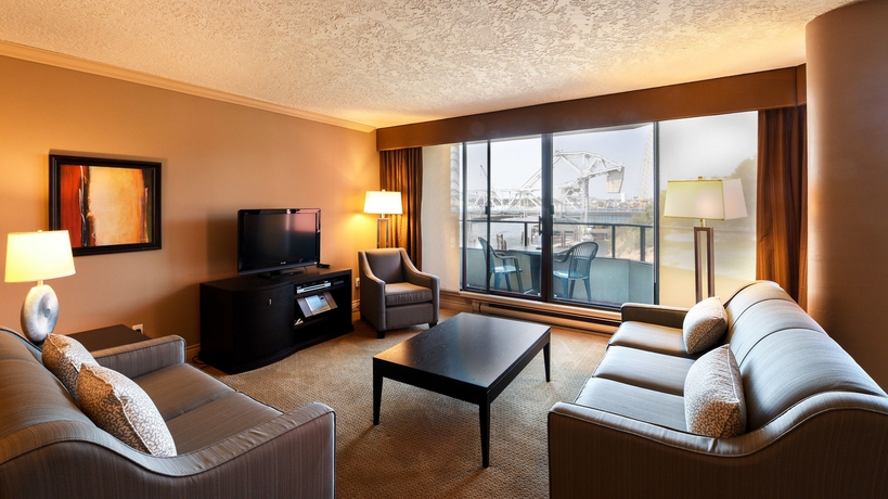 Imagen de los interiores del Hotel Victoria Regent Waterfront and Suites. Foto 14
