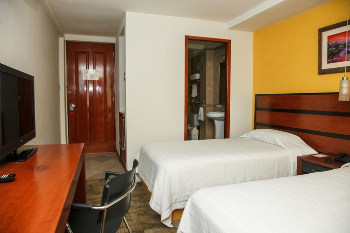 Imagen de la habitación del Hotel Victoria Regia. Foto 7