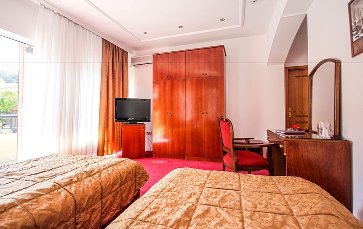 Imagen de la habitación del Hotel Victoria, SKOPJE. Foto 10