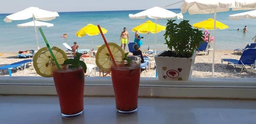 Imagen del bar/restaurante del Hotel Victoria, Samos. Foto 6