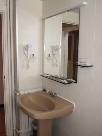 Imagen de la habitación del Hotel Victoria, Segur de Calafell. Foto 7