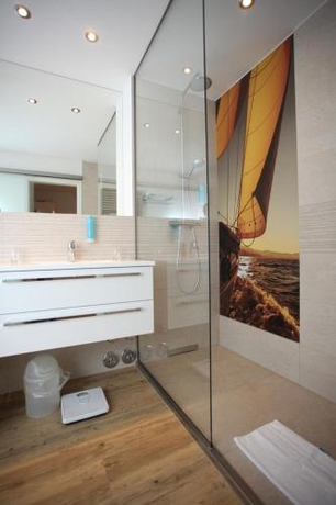 Imagen de la habitación del Hotel Victoria Suites. Foto 10