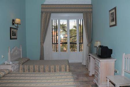 Imagen de los interiores del Hotel Victoria, Trujillo. Foto 12