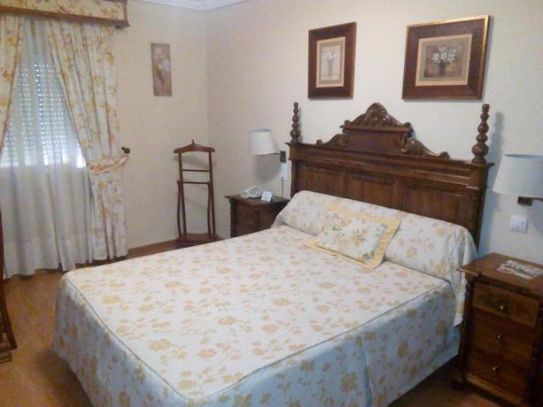 Imagen de la habitación del Hotel Victoria, Zafra. Foto 11