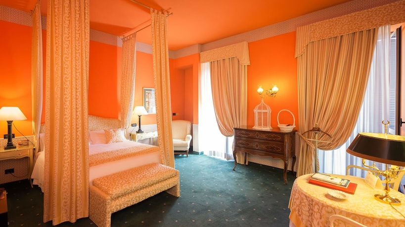 Imagen de la habitación del Hotel Victoria and Iside Spa. Foto 13