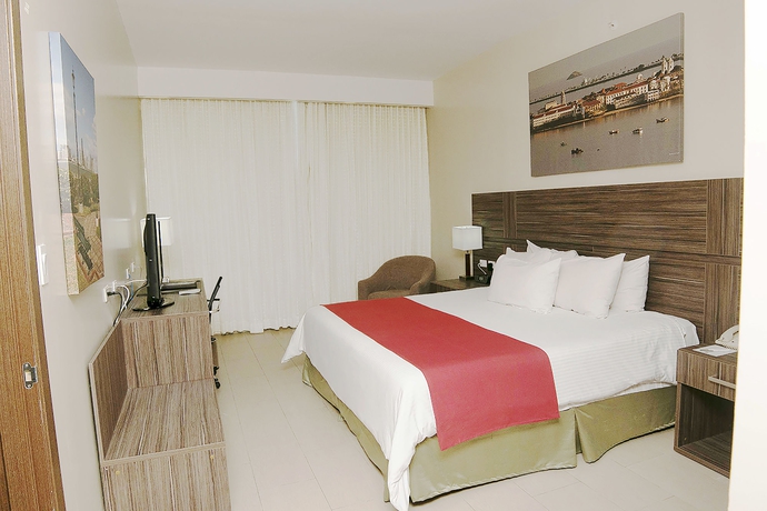 Imagen de la habitación del Hotel Victoria and Suites Panama. Foto 4