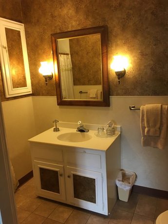 Imagen de la habitación del Hotel Victorian Charm Inn. Foto 7