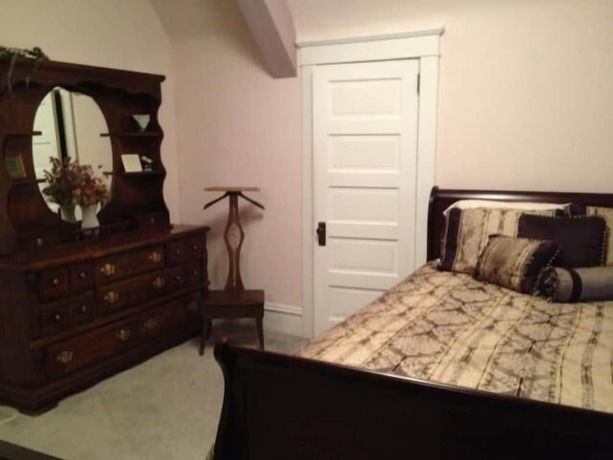 Imagen de la habitación del Hotel Victorian Charm Inn. Foto 16