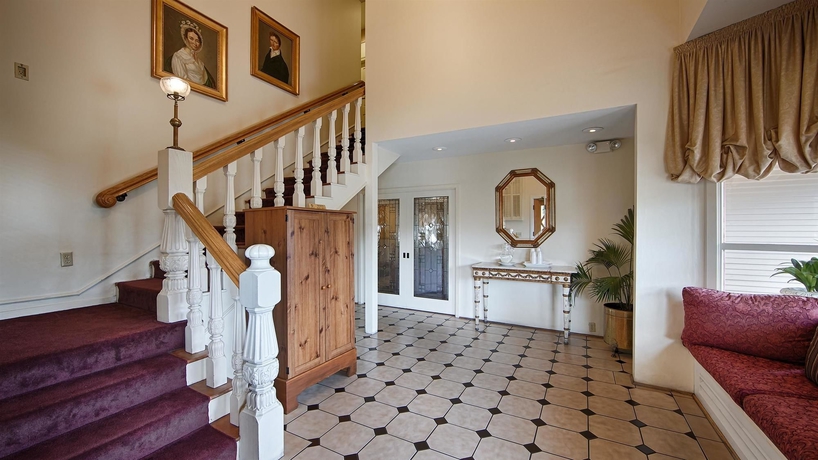 Imagen de los interiores del Hotel Victorian Inn. Foto 15