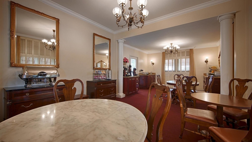 Imagen del bar/restaurante del Hotel Victorian Inn. Foto 5