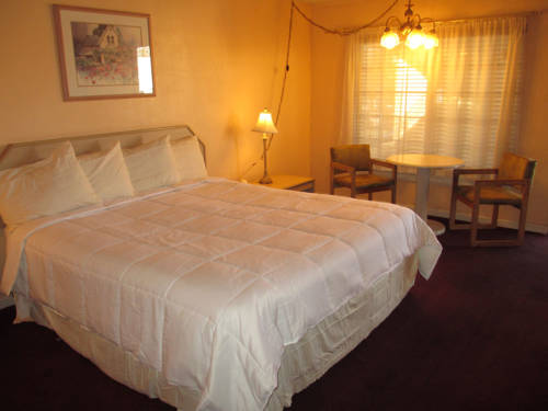 Imagen de la habitación del Hotel Victorian Inn, Sparks. Foto 11