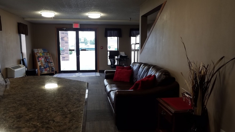 Imagen de los interiores del Hotel Victorian Inn and Suites. Foto 15