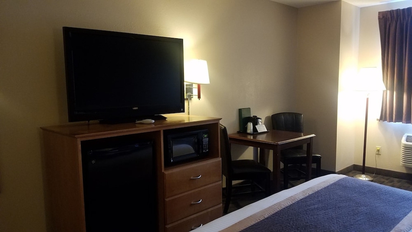 Imagen de la habitación del Hotel Victorian Inn and Suites. Foto 10