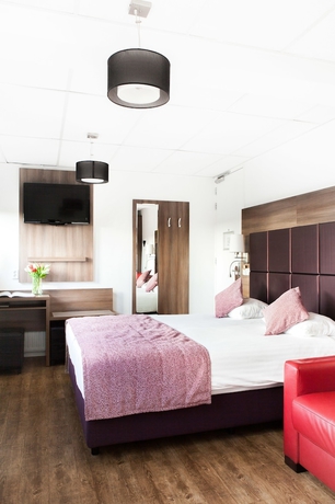 Imagen de la habitación del Hotel Victorie. Foto 15