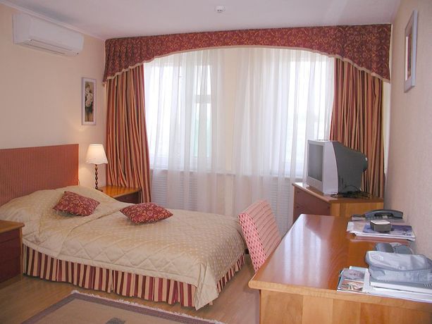 Imagen de la habitación del Hotel Victoriya. Foto 8