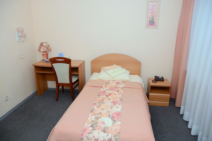 Imagen de la habitación del Hotel Victoriya. Foto 10