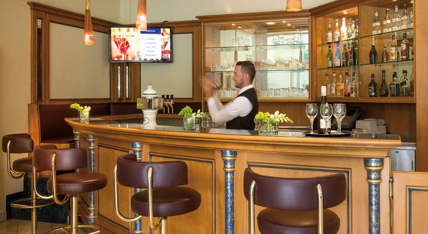 Imagen del bar/restaurante del Hotel Victor's Residenz-hotel Gummersbach. Foto 3