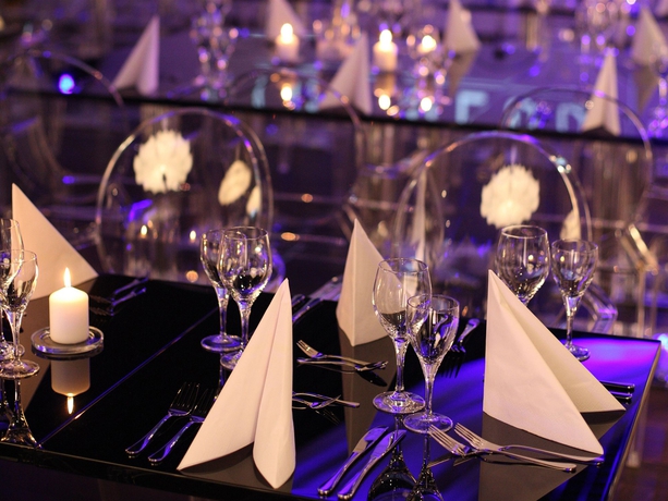 Imagen del bar/restaurante del Hotel Victor's Residenz-hotel München. Foto 4