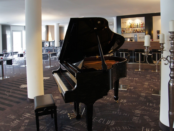 Imagen del bar/restaurante del Hotel Victor's Residenz-hotel München. Foto 5