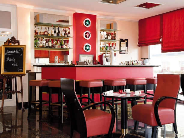 Imagen del bar/restaurante del Hotel Victor's Residenz-hotel Saarlouis. Foto 4