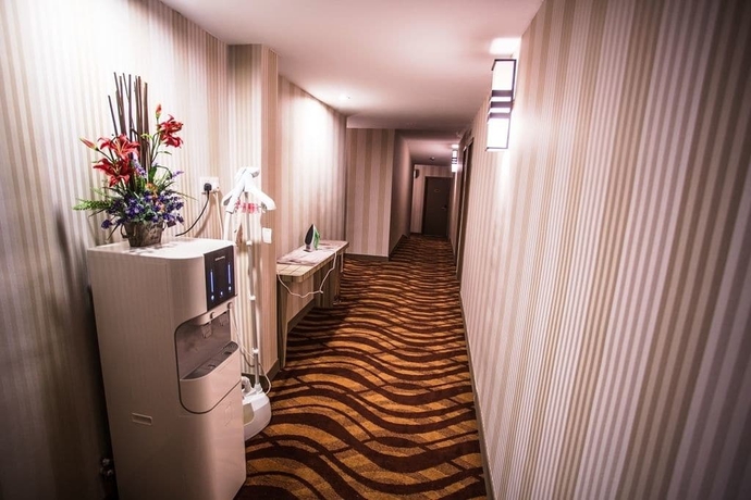 Imagen de los interiores del Hotel Victory City. Foto 12