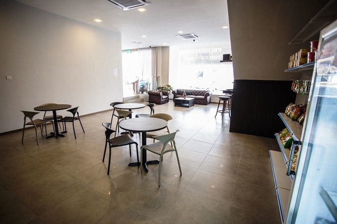 Imagen de los interiores del Hotel Victory City. Foto 15