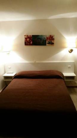 Imagen de la habitación del Hotel Victory Galou. Foto 4