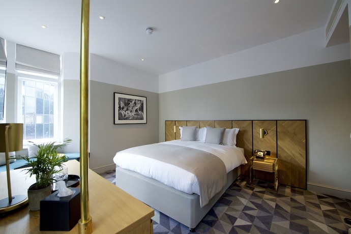 Imagen de la habitación del Hotel Victory House London. Foto 12